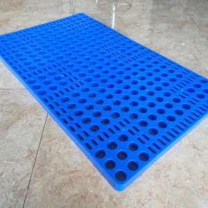CHO THUÊ PALLET NHỰA TD203