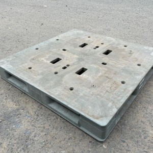 PALLET NHỰA CŨ TD03
