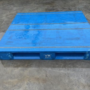 PALLET NHỰA CŨ TD24