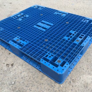 PALLET NHỰA CŨ TD35